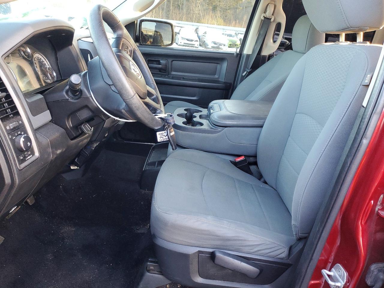 2013 RAM 1500 ST photo 7