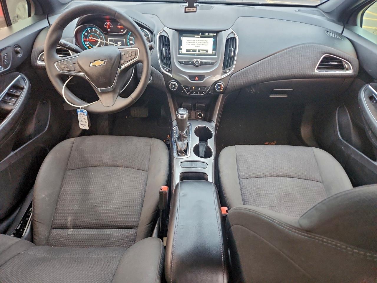 2017 CHEVROLET CRUZE LT photo 22