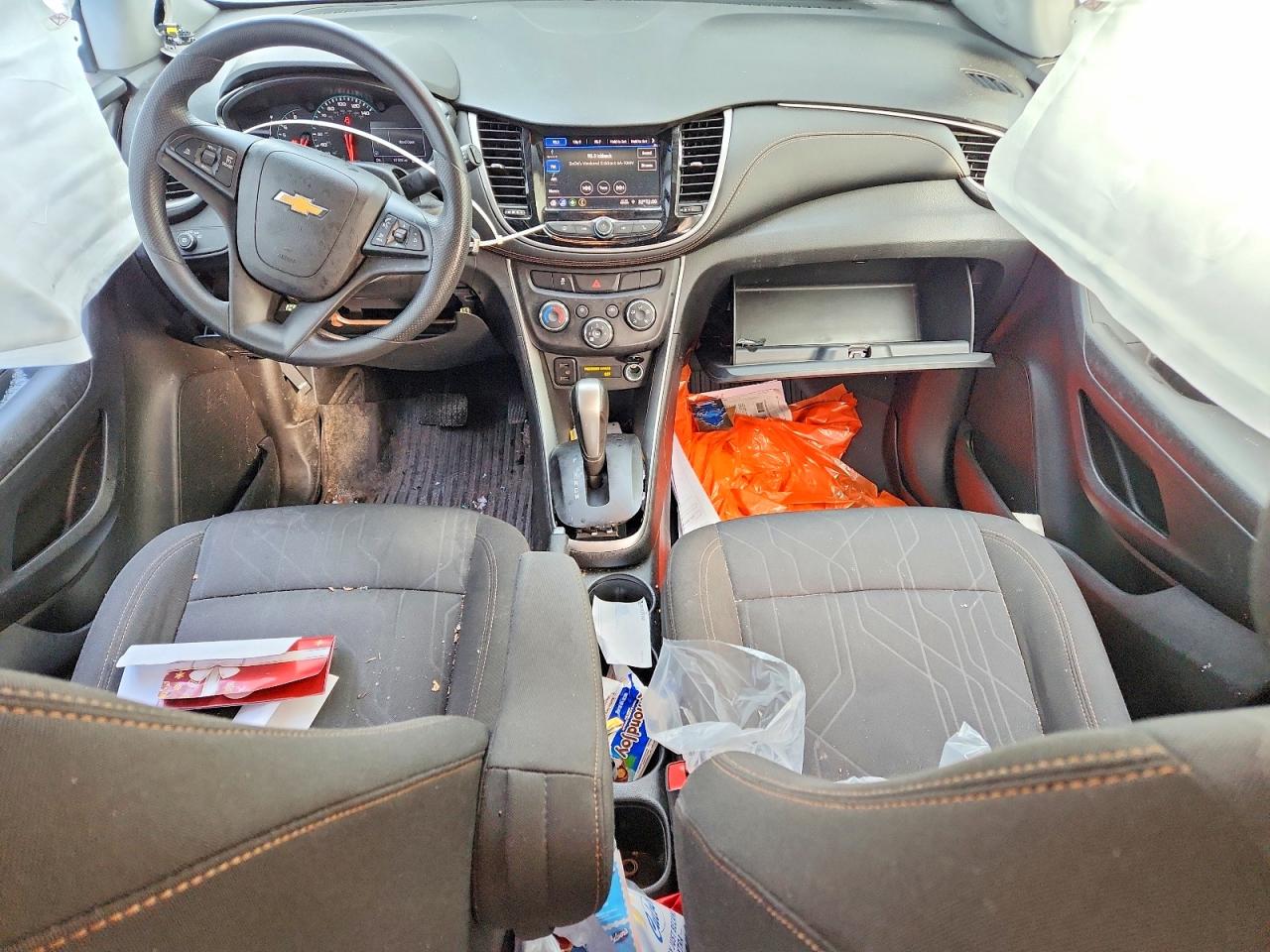 2020 CHEVROLET TRAX 1LT photo 8