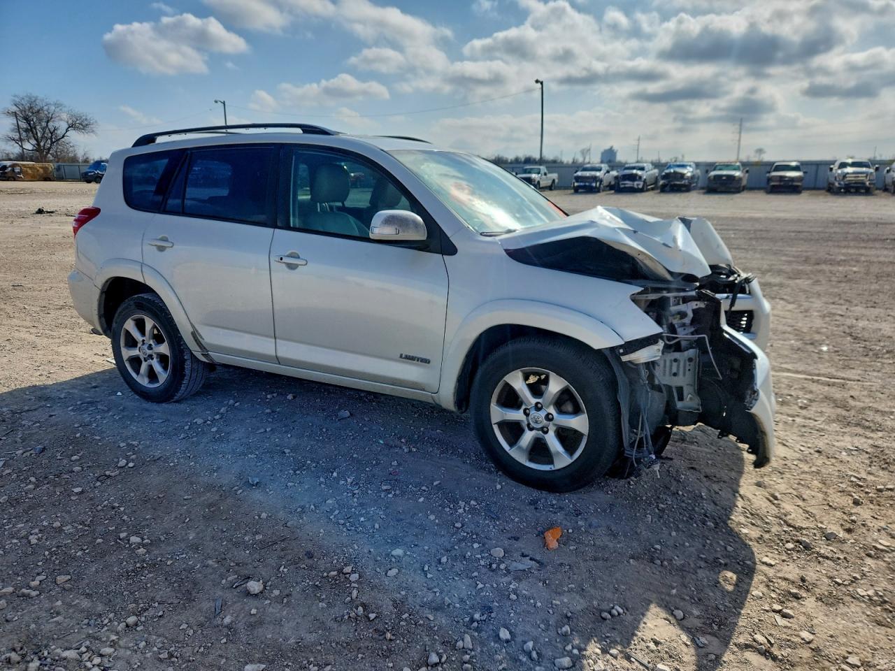 2010 TOYOTA RAV4 LIMITED photo 4