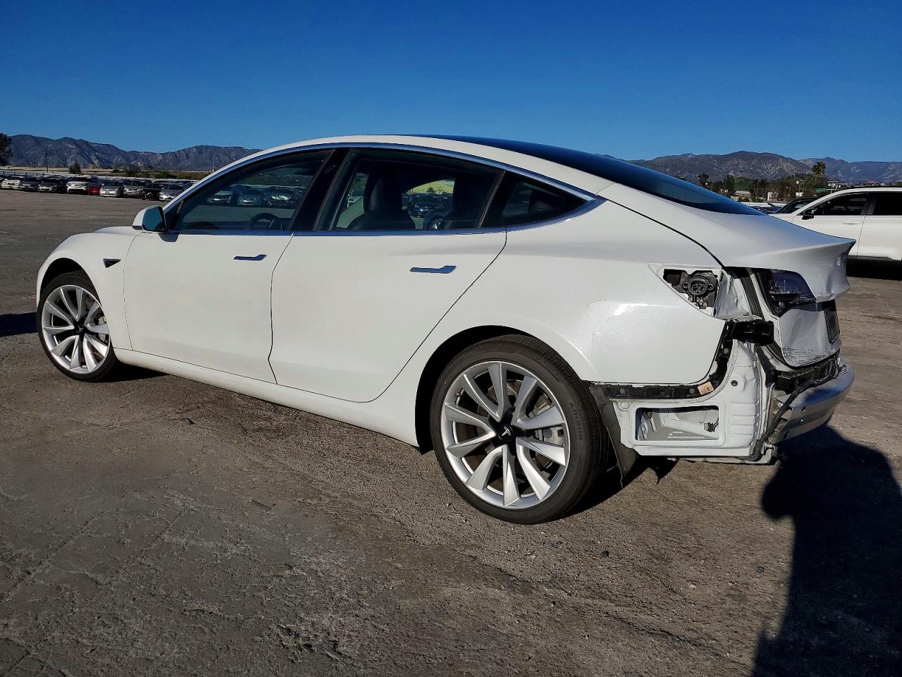 2020 TESLA MODEL 3 photo 3
