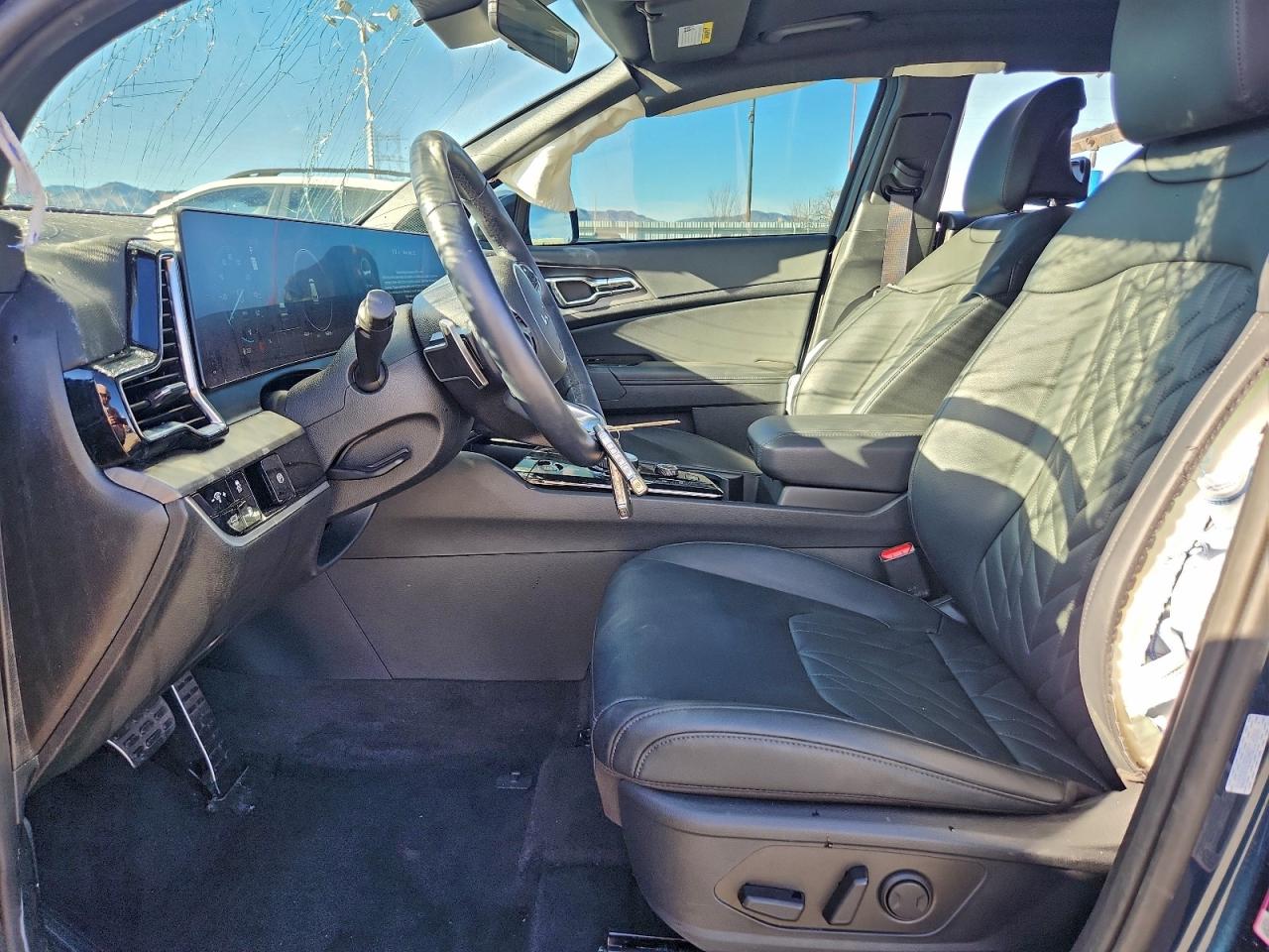 2025 KIA SPORTAGE X-LINE PRESTIGE photo 13