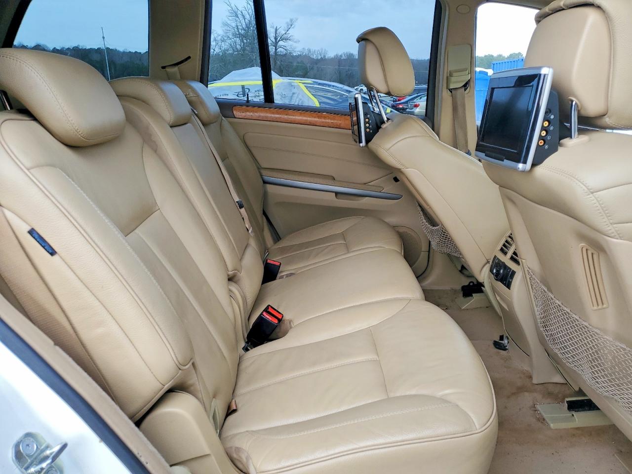 2010 MERCEDES-BENZ GL 550 4MATIC photo 11