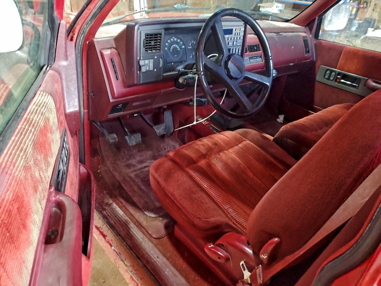 1990 CHEVROLET GMT-400 K1500 photo 8