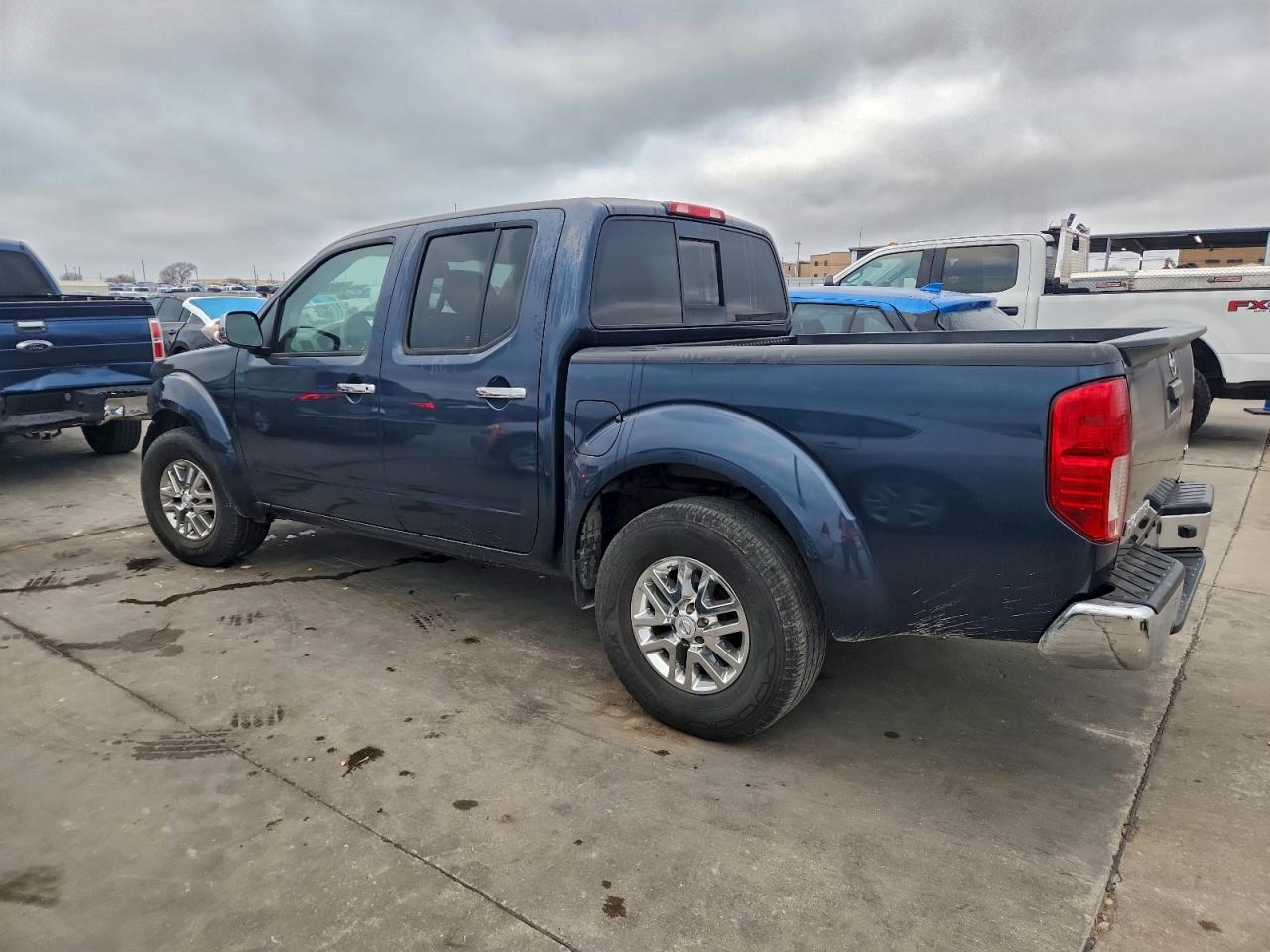 2019 NISSAN FRONTIER S photo 3