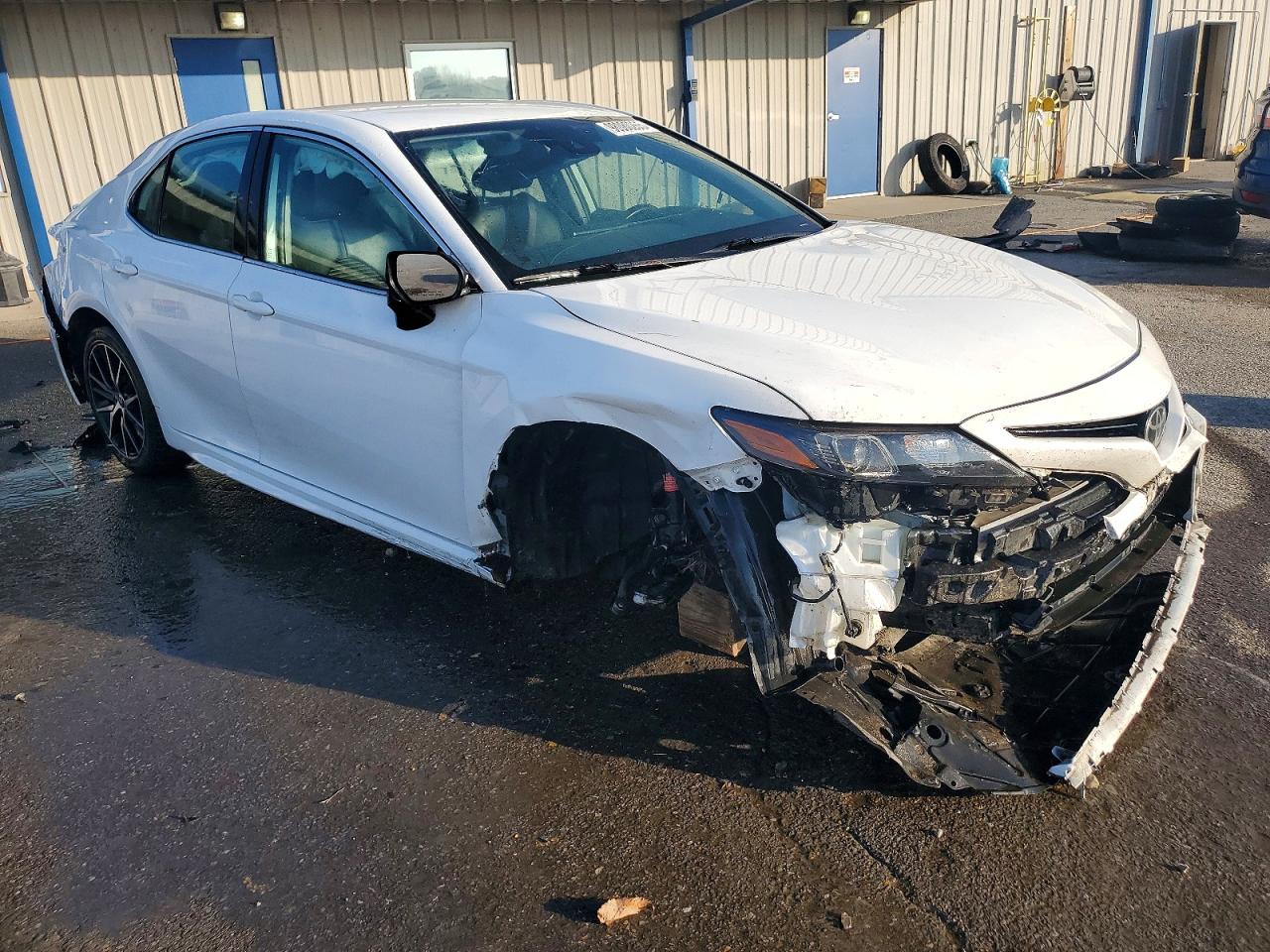 2022 TOYOTA CAMRY SE photo 4