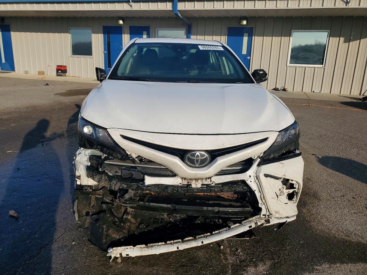 2022 TOYOTA CAMRY SE photo 5