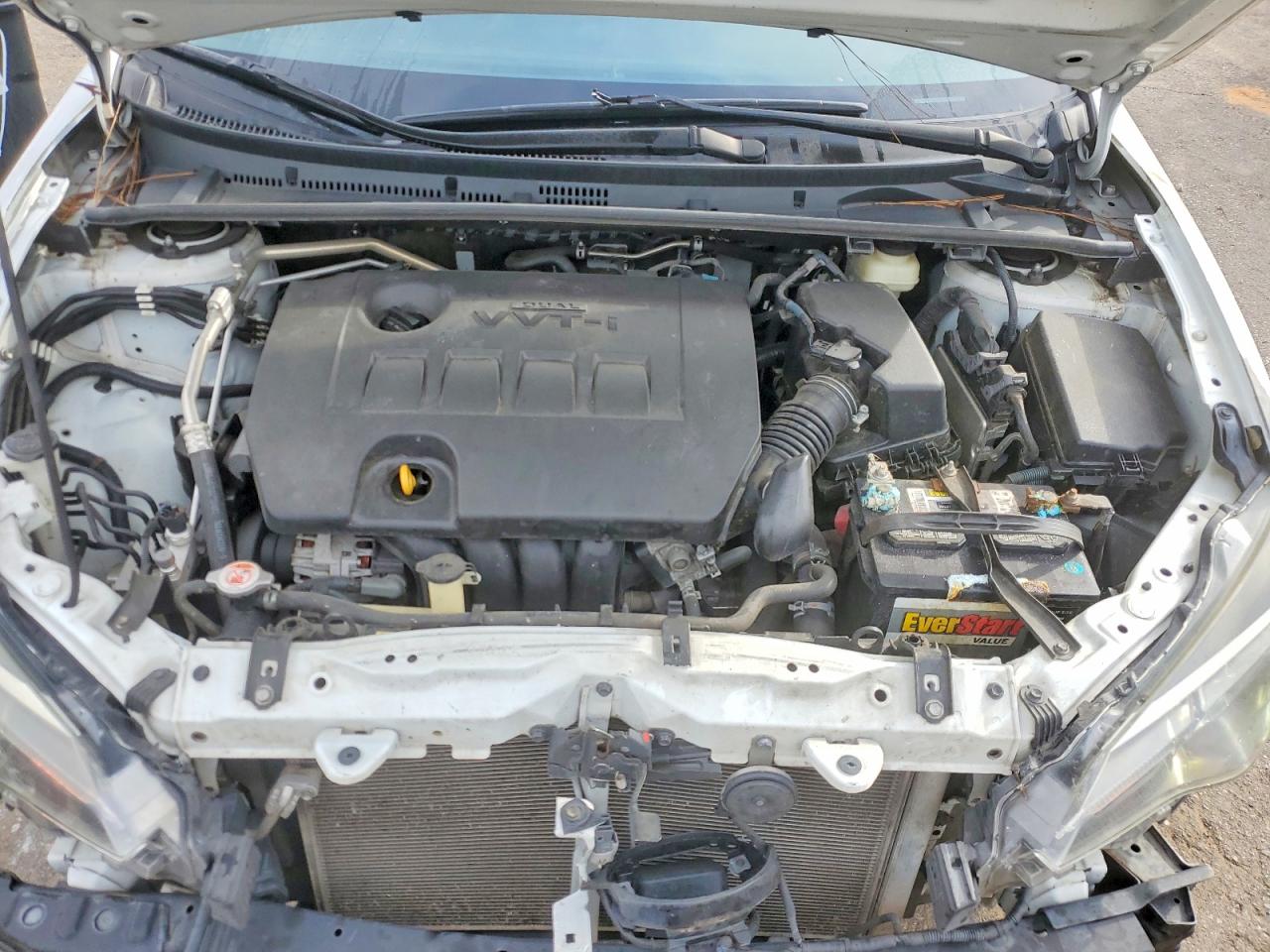 2018 TOYOTA COROLLA L photo 11