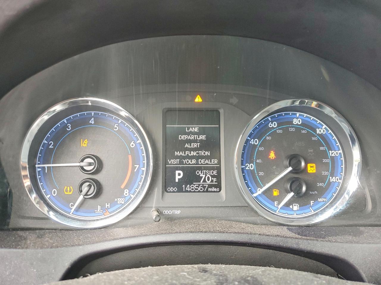2018 TOYOTA COROLLA L photo 9