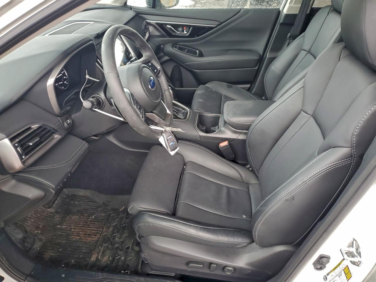 2025 SUBARU OUTBACK LIMITED photo 7