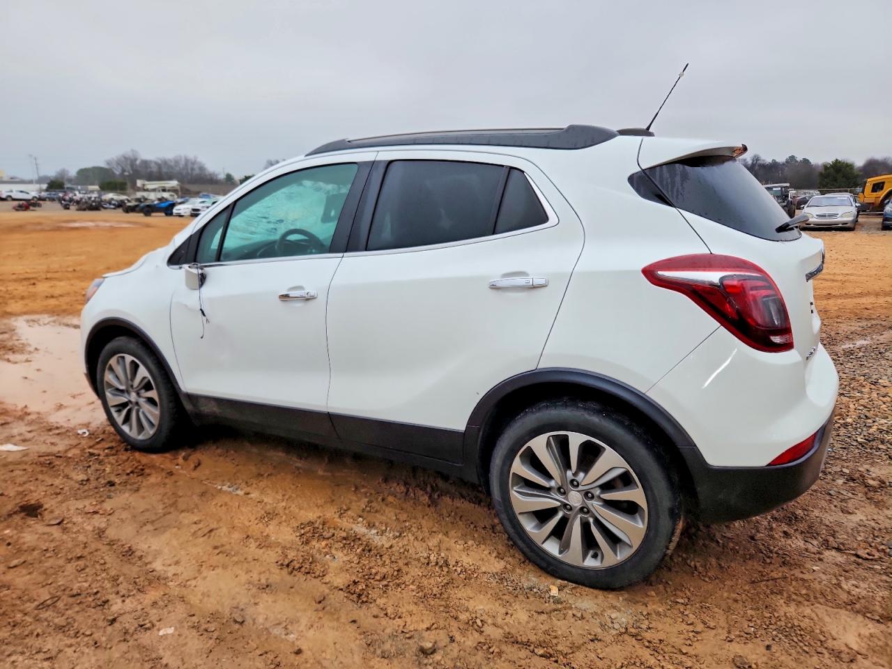 2018 BUICK ENCORE PREFERRED photo 2