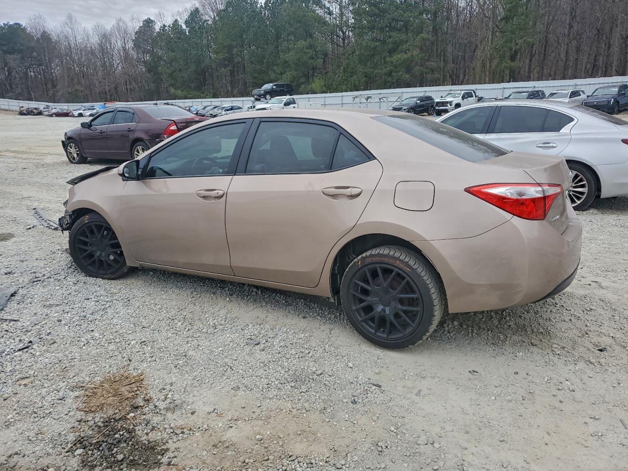 2014 TOYOTA COROLLA L photo 3