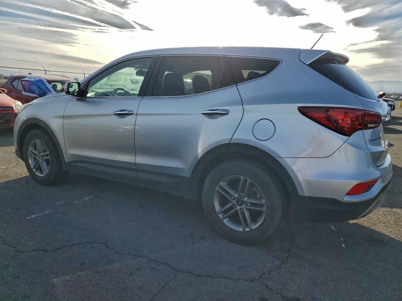 2018 HYUNDAI SANTA FE SPORT photo 2