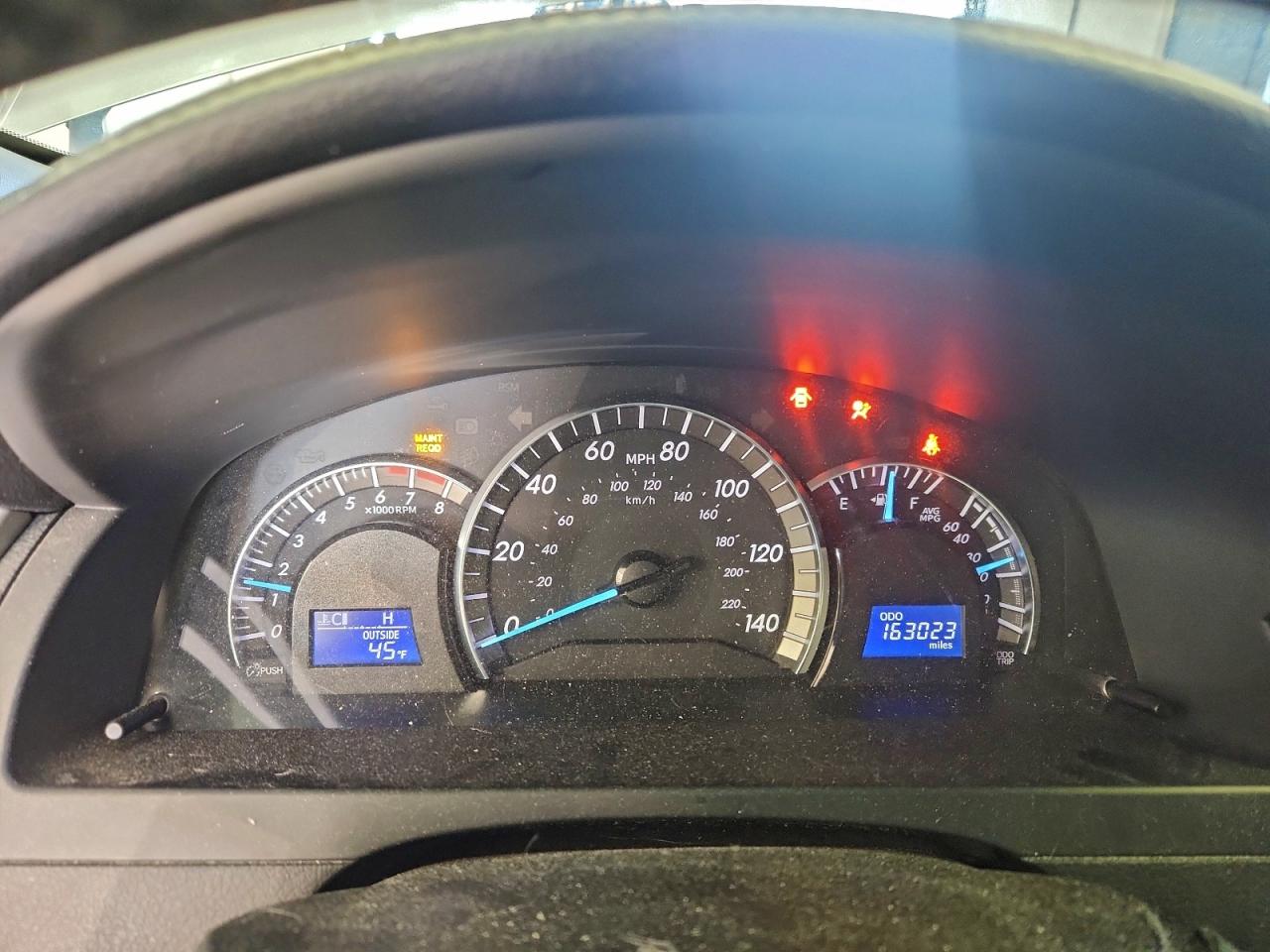 2014 TOYOTA CAMRY L photo 9