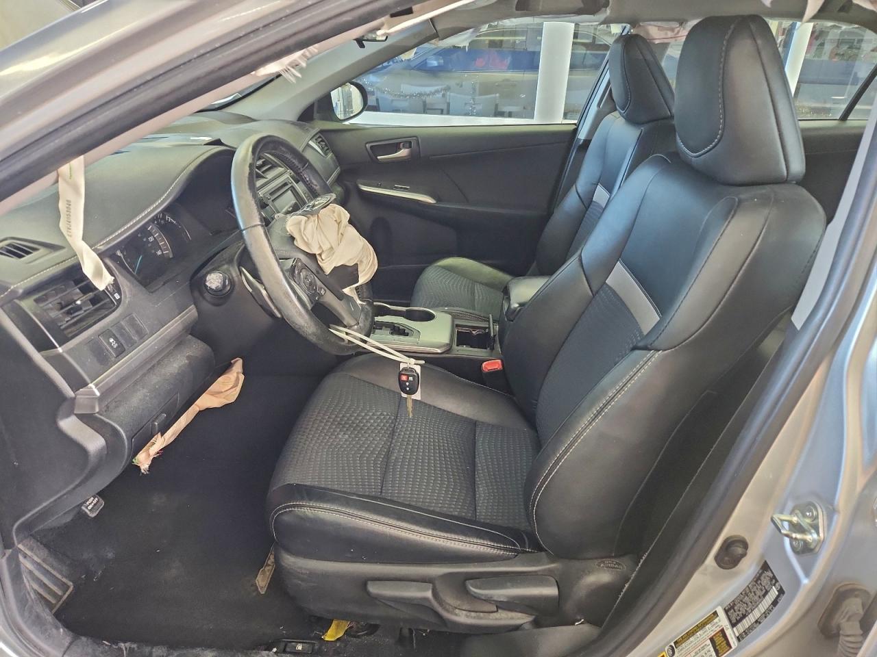 2014 TOYOTA CAMRY L photo 7