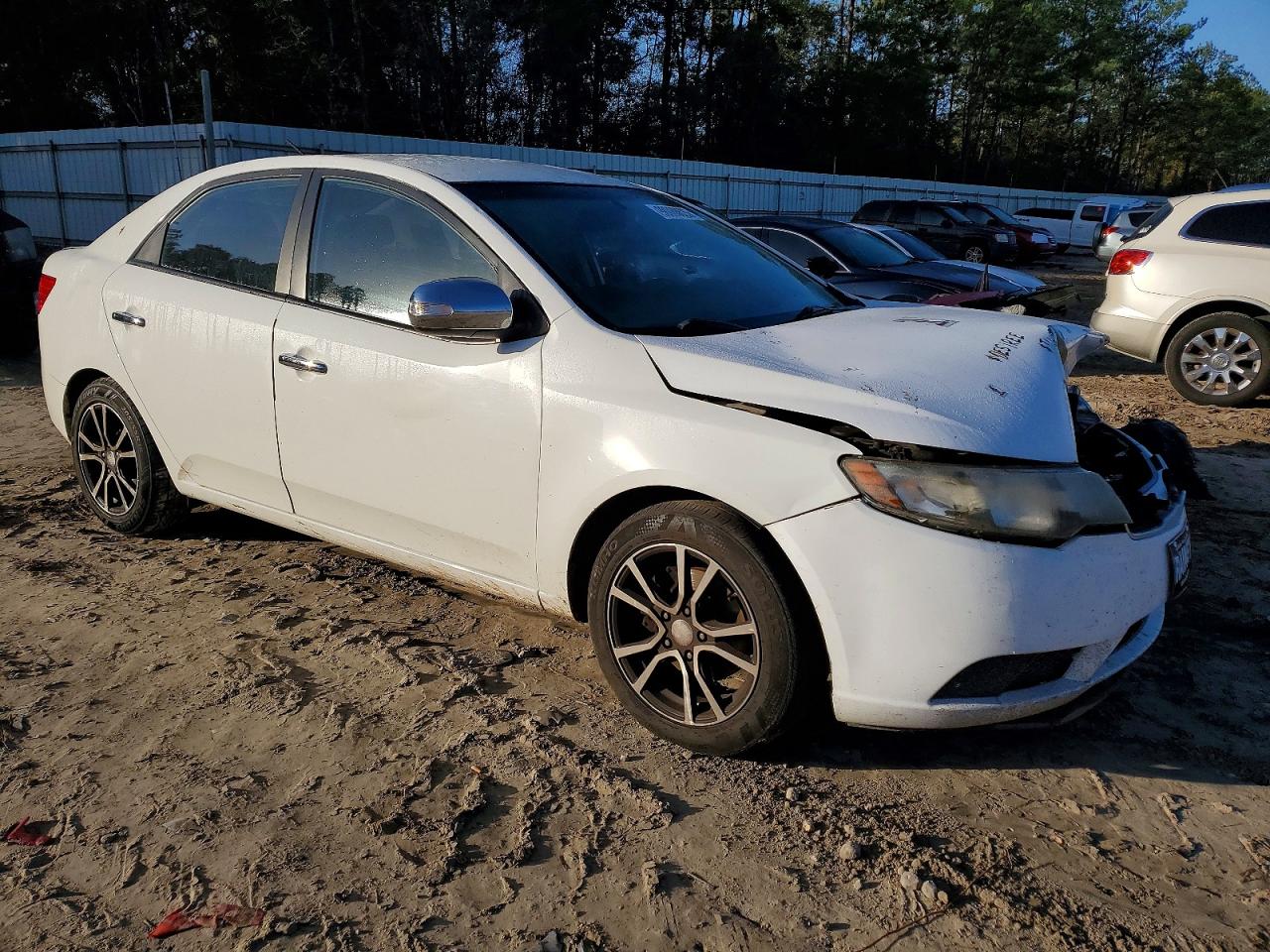 2010 KIA FORTE EX photo 4