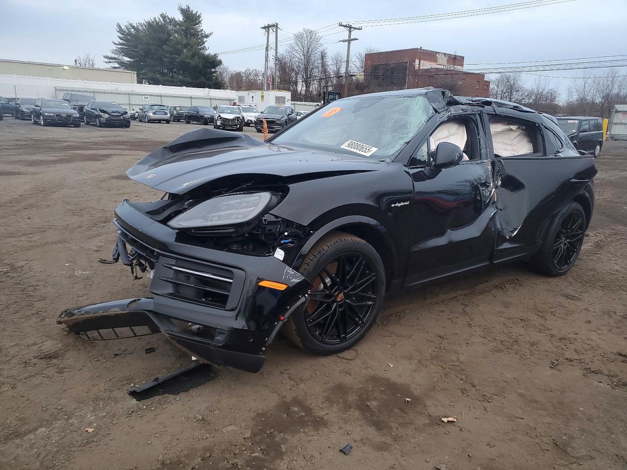 2025 PORSCHE CAYENNE