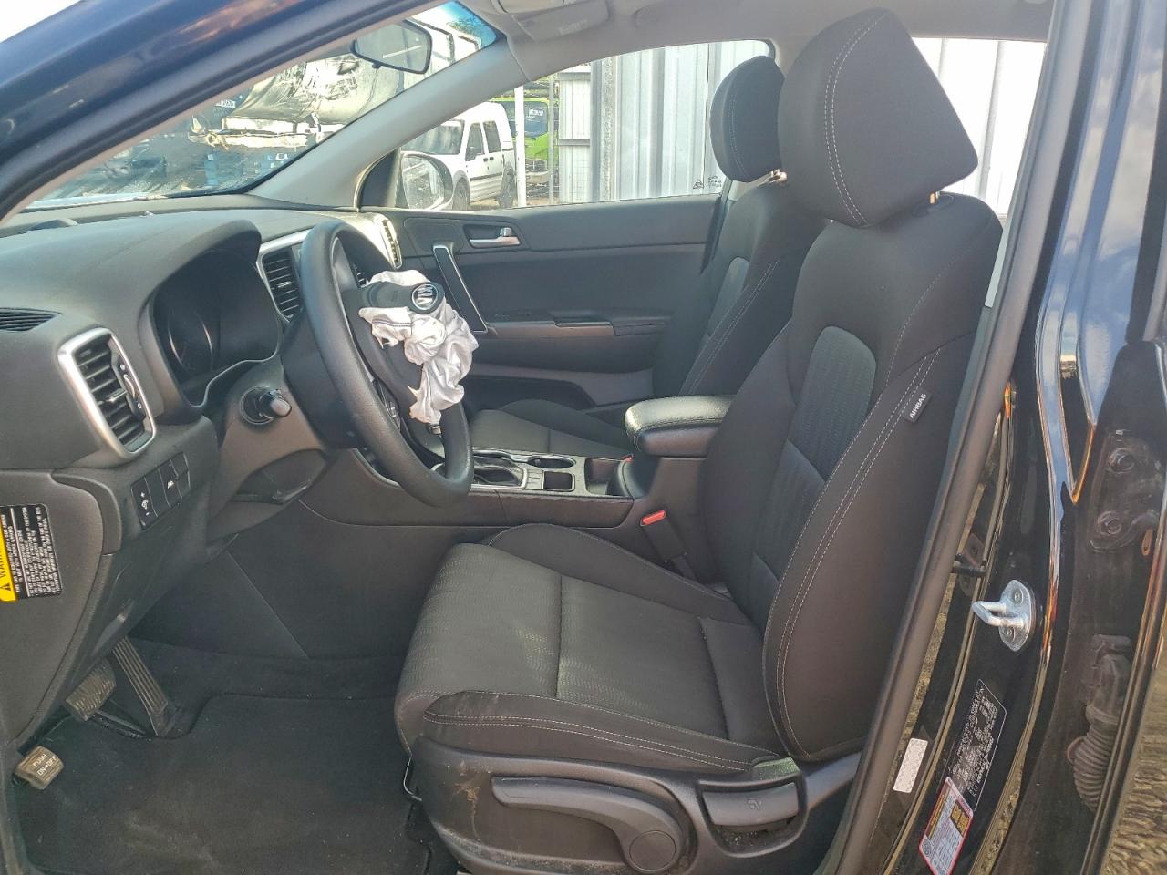 2021 KIA SPORTAGE LX photo 7