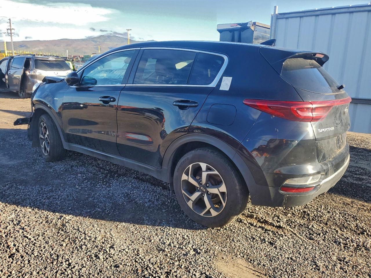 2021 KIA SPORTAGE LX photo 2