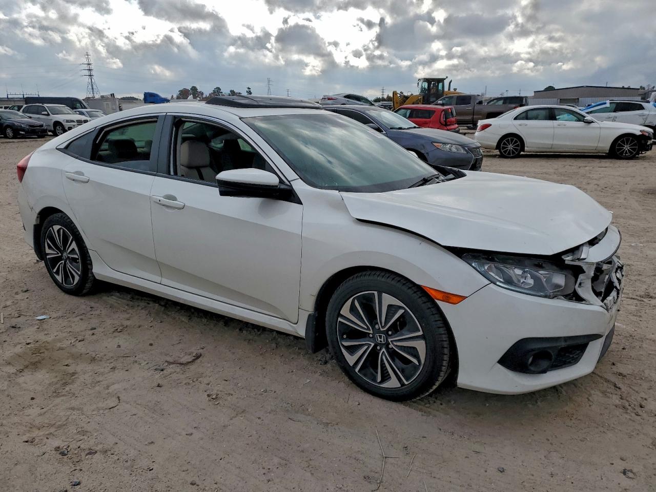 2017 HONDA CIVIC EX photo 13