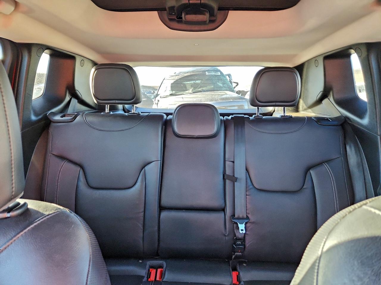 2015 JEEP RENEGADE LIMITED photo 10