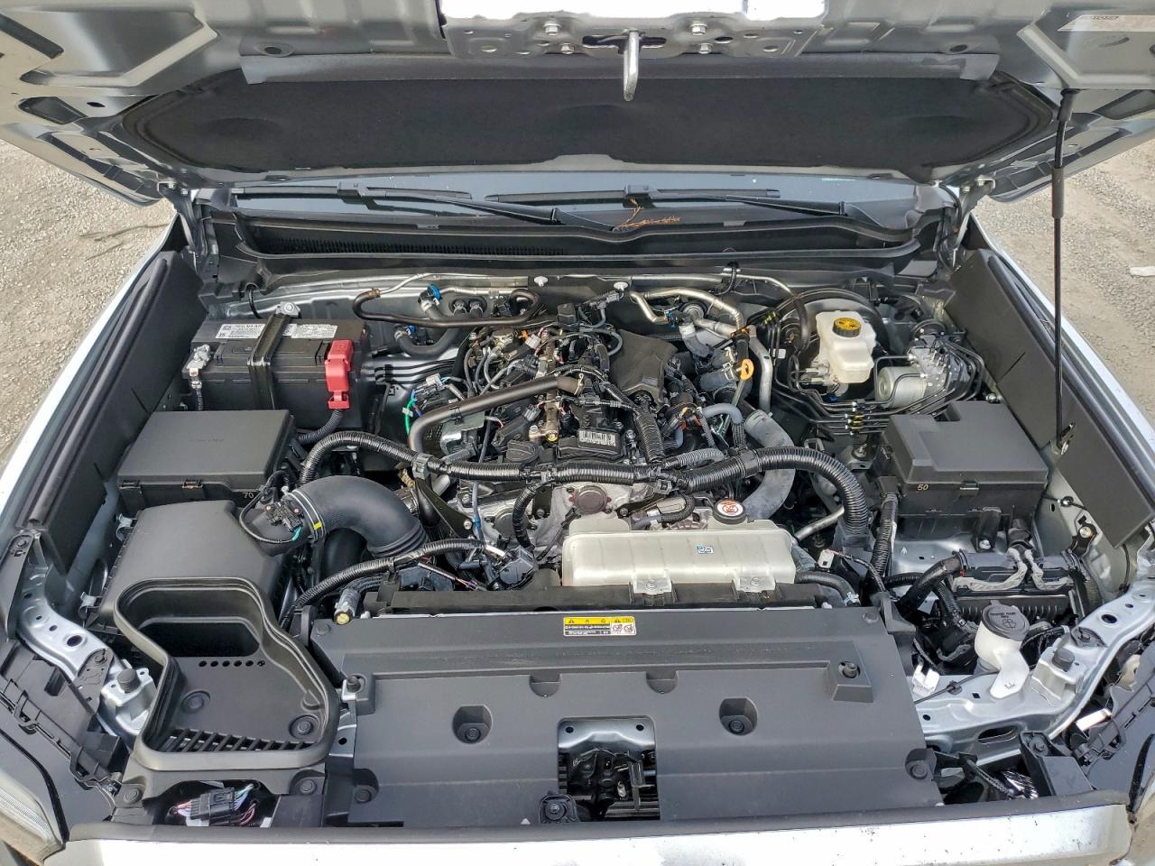 2025 TOYOTA TACOMA DOUBLE CAB photo 11
