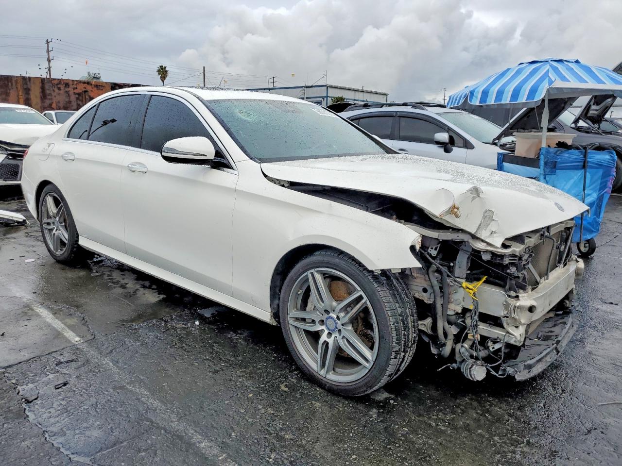 2017 MERCEDES-BENZ E 300 photo 4
