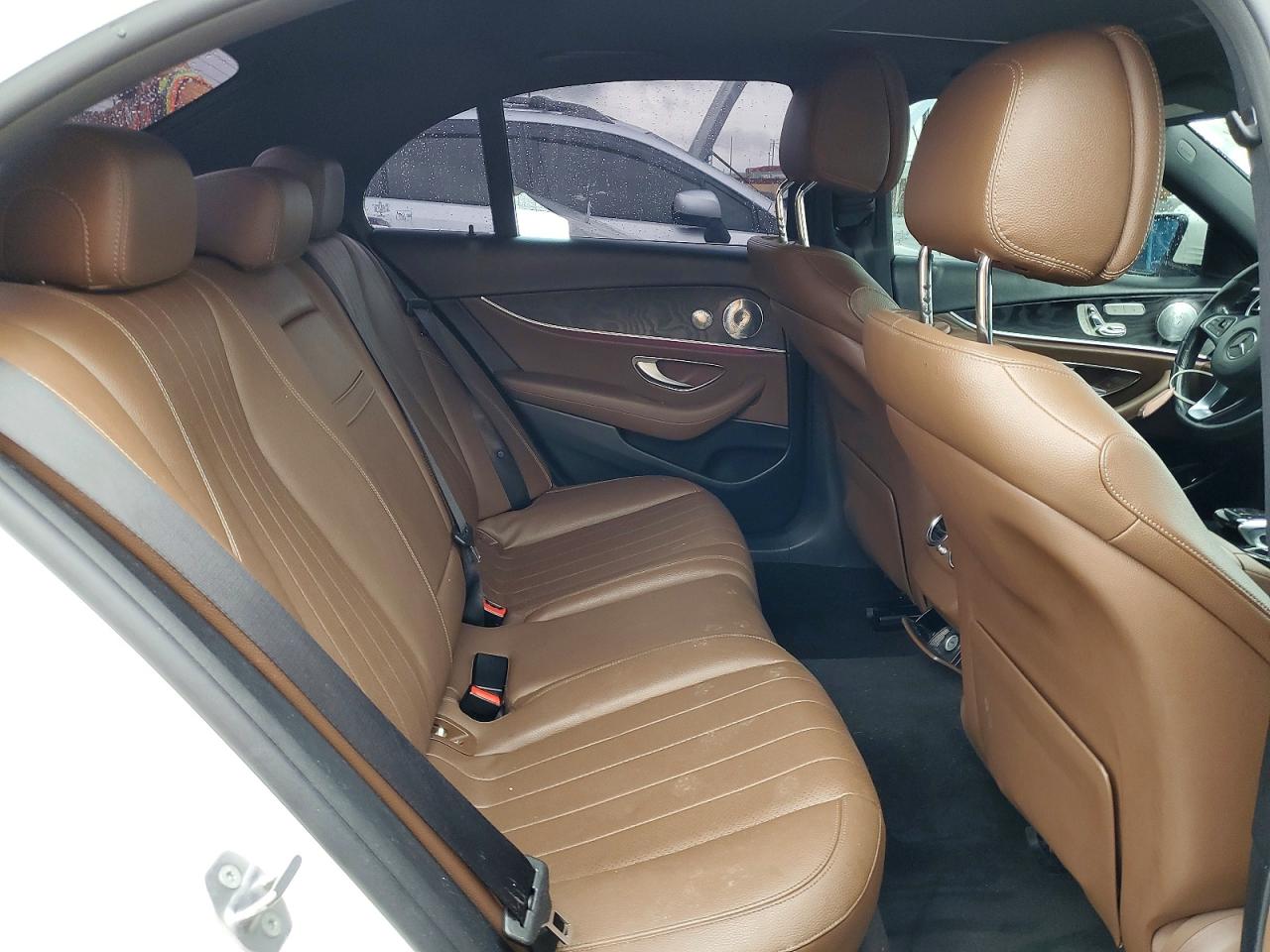 2017 MERCEDES-BENZ E 300 photo 10