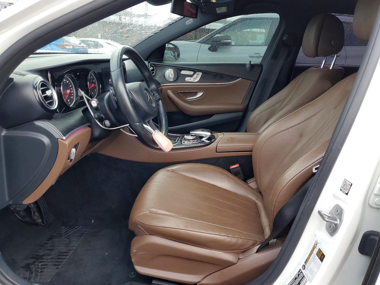 2017 MERCEDES-BENZ E 300 photo 7