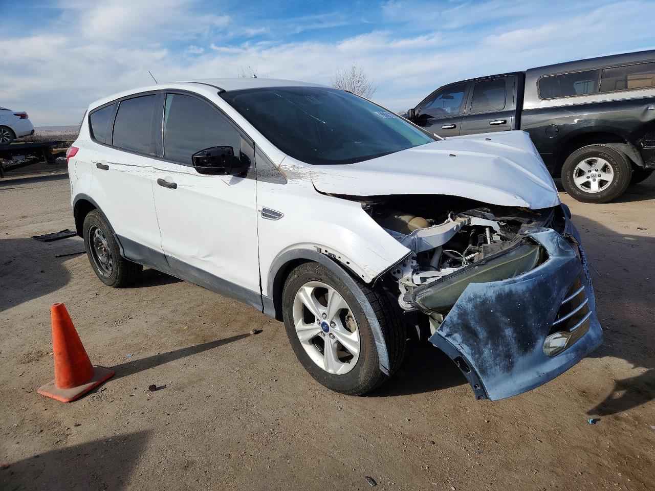 2014 FORD ESCAPE S photo 4