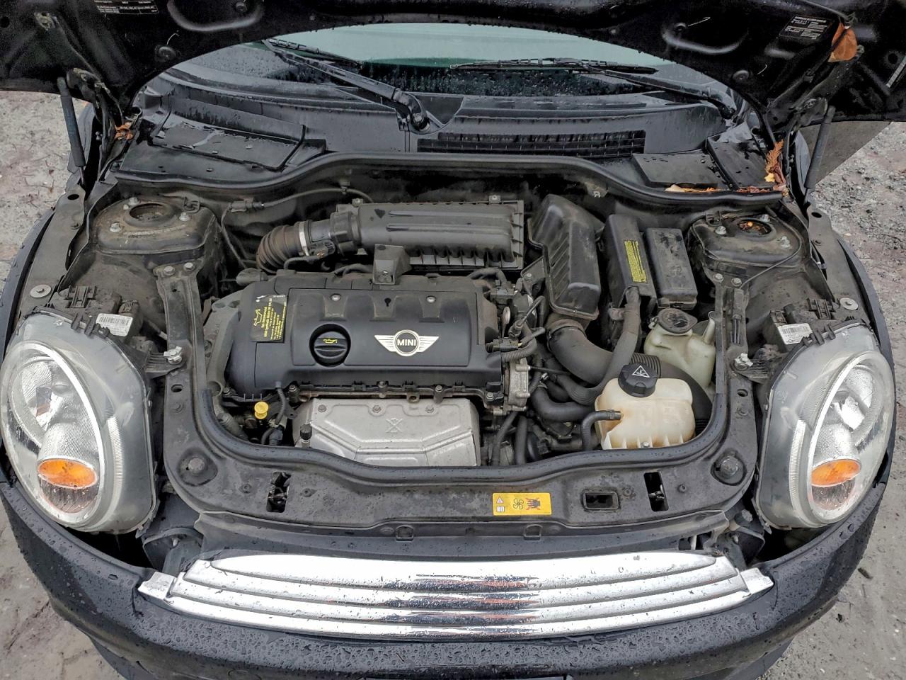 2012 MINI COOPER photo 12