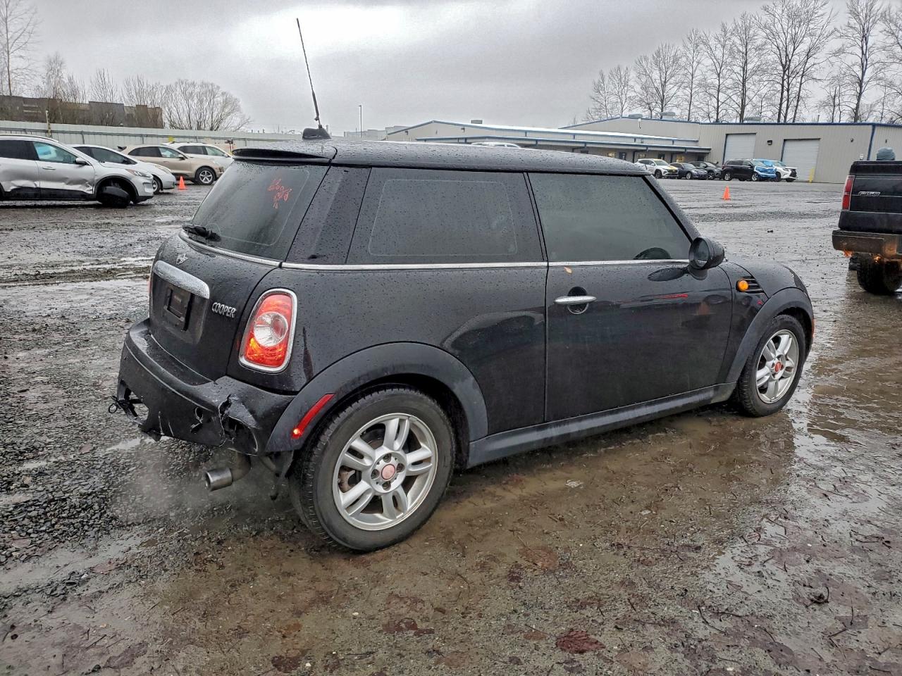 2012 MINI COOPER photo 3