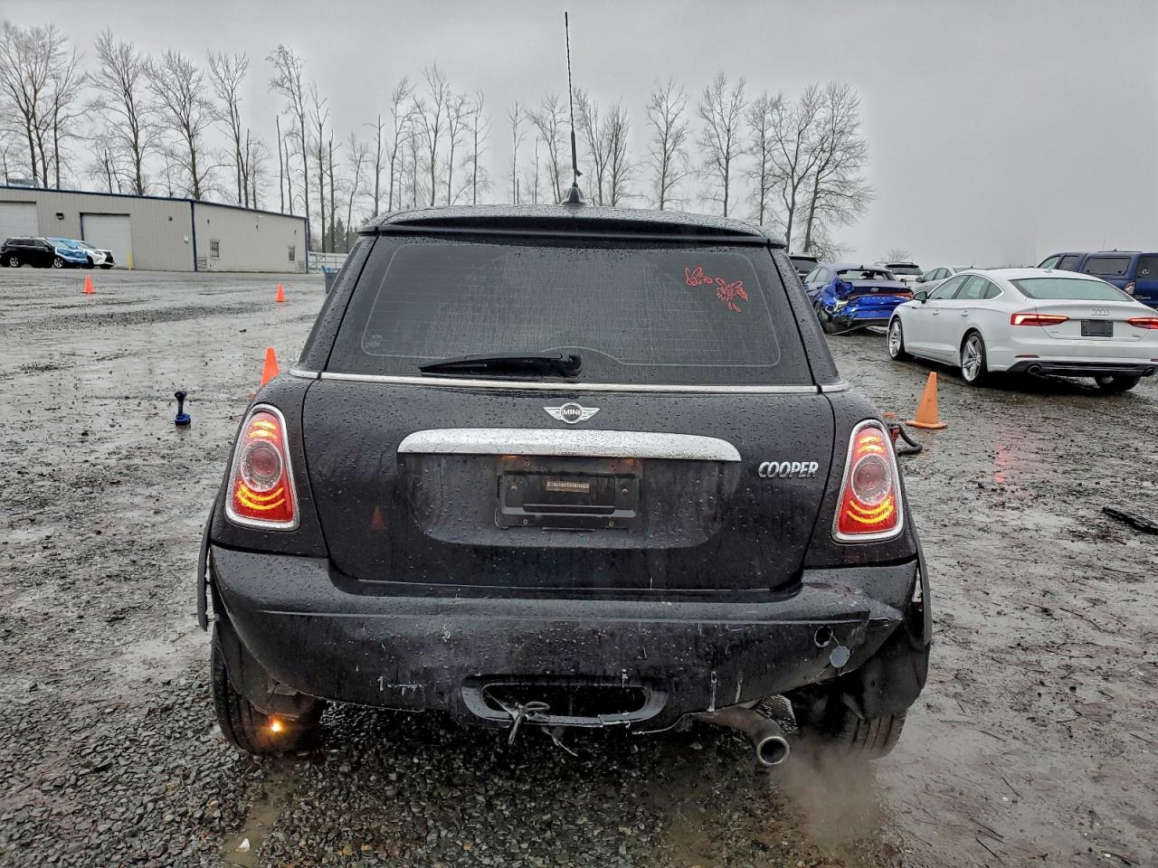 2012 MINI COOPER photo 6