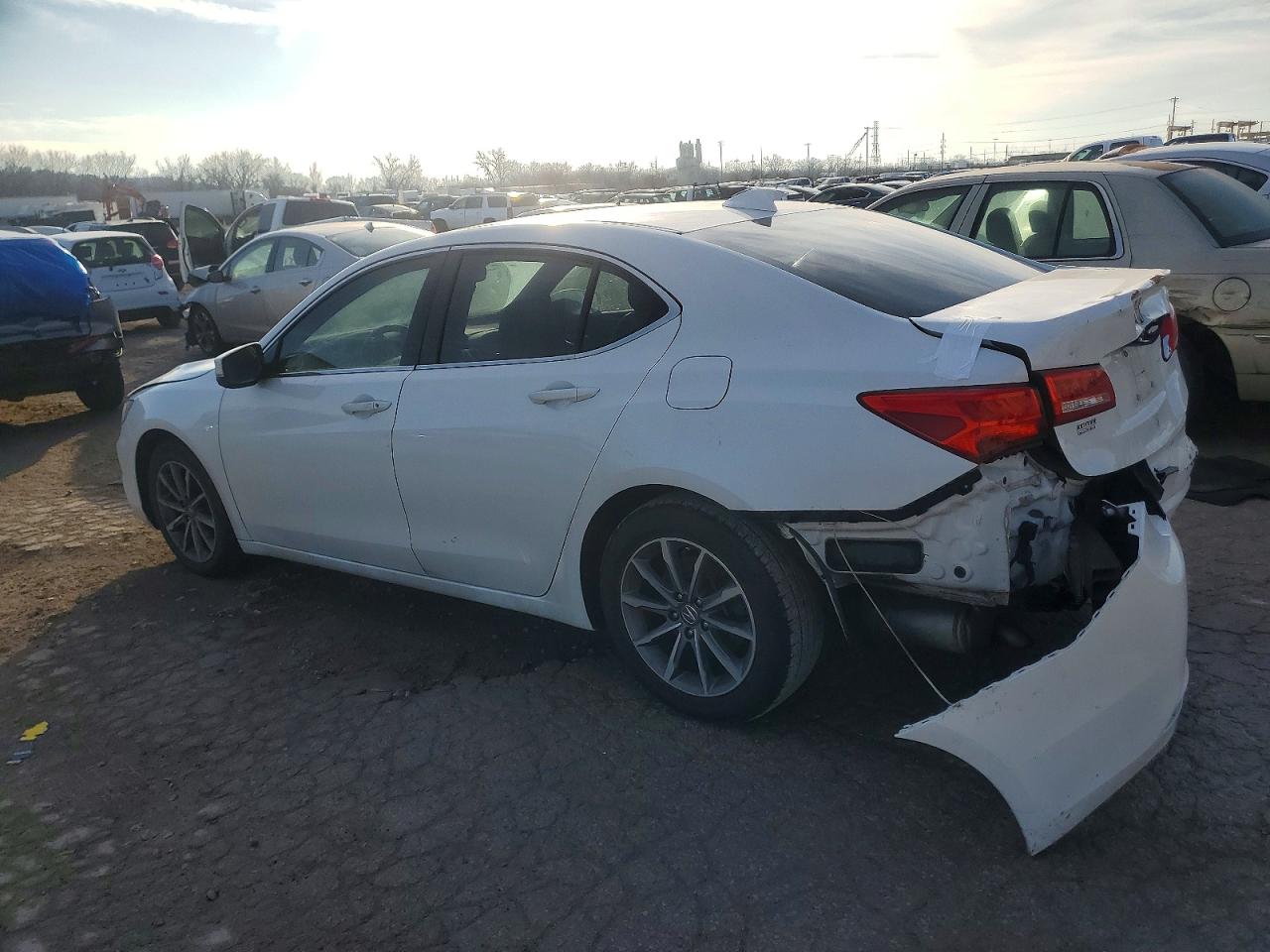 2018 ACURA TLX photo 2
