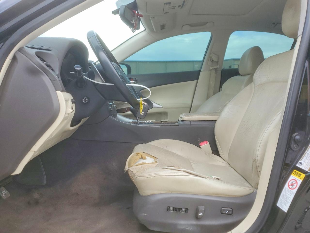 2010 LEXUS IS 250 photo 7