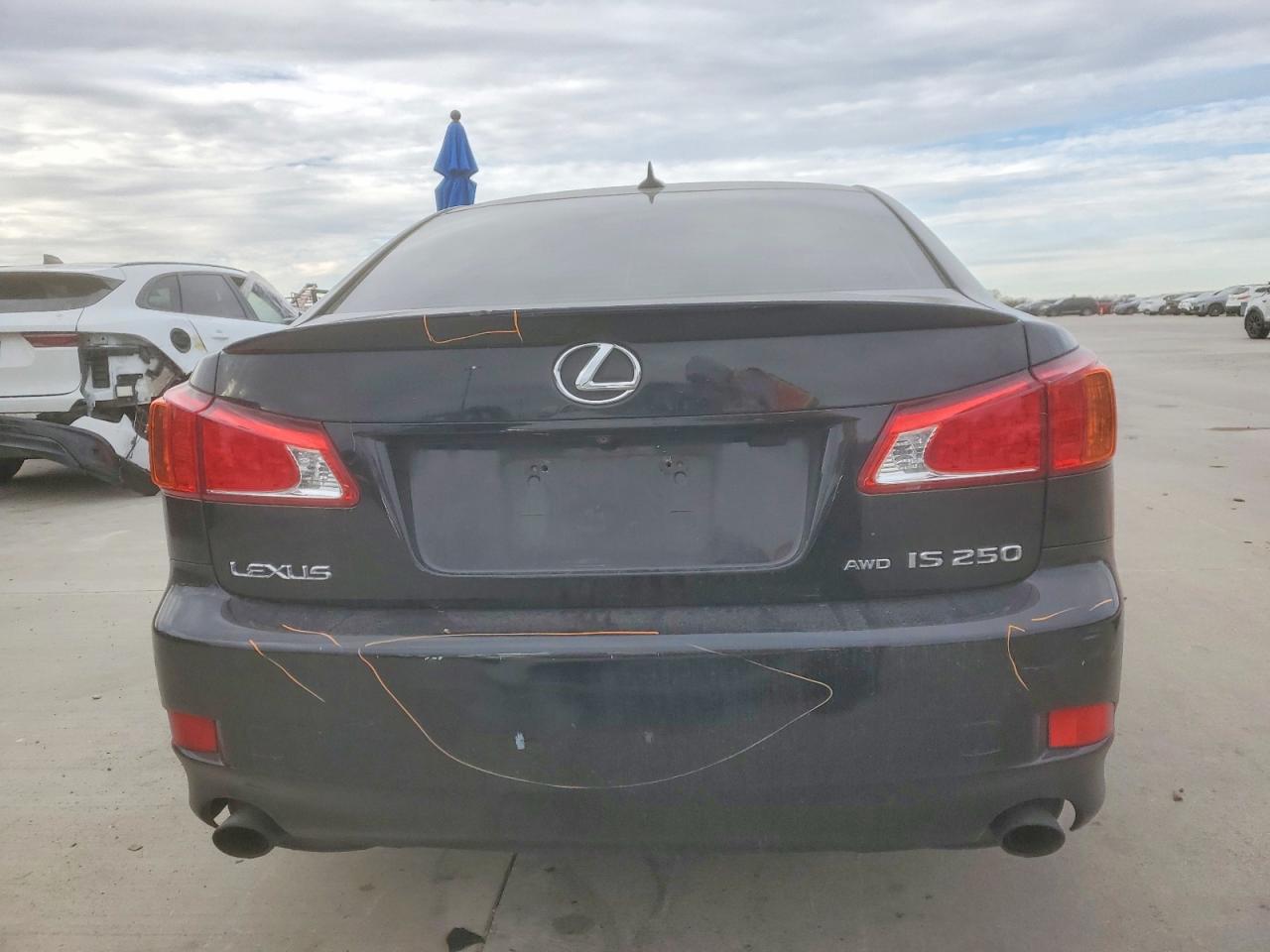 2010 LEXUS IS 250 photo 6
