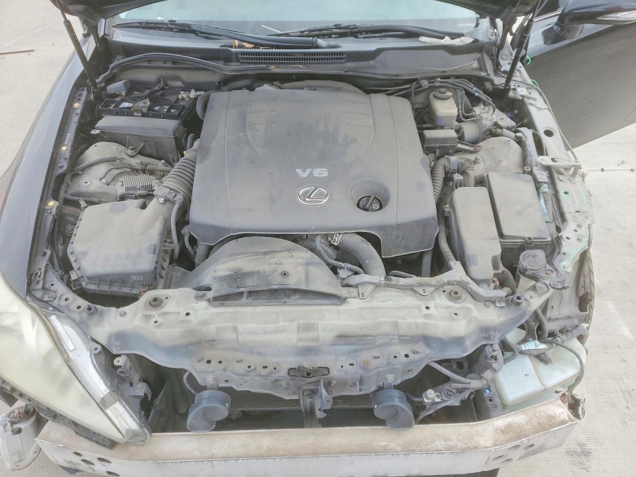 2010 LEXUS IS 250 photo 11
