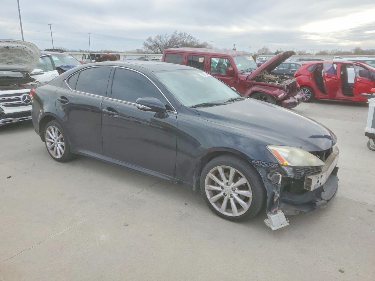 2010 LEXUS IS 250 photo 4