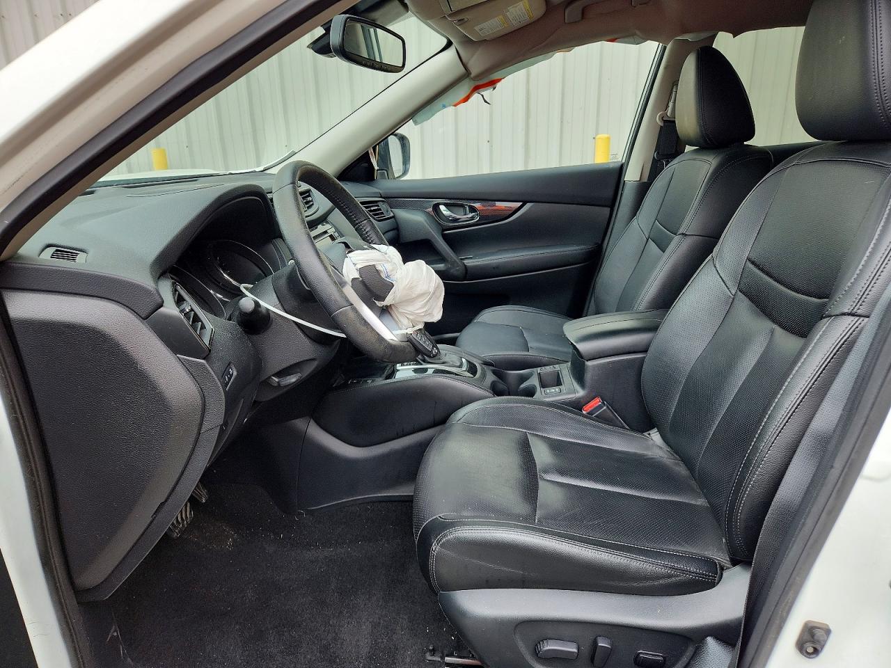 2019 NISSAN ROGUE S photo 13