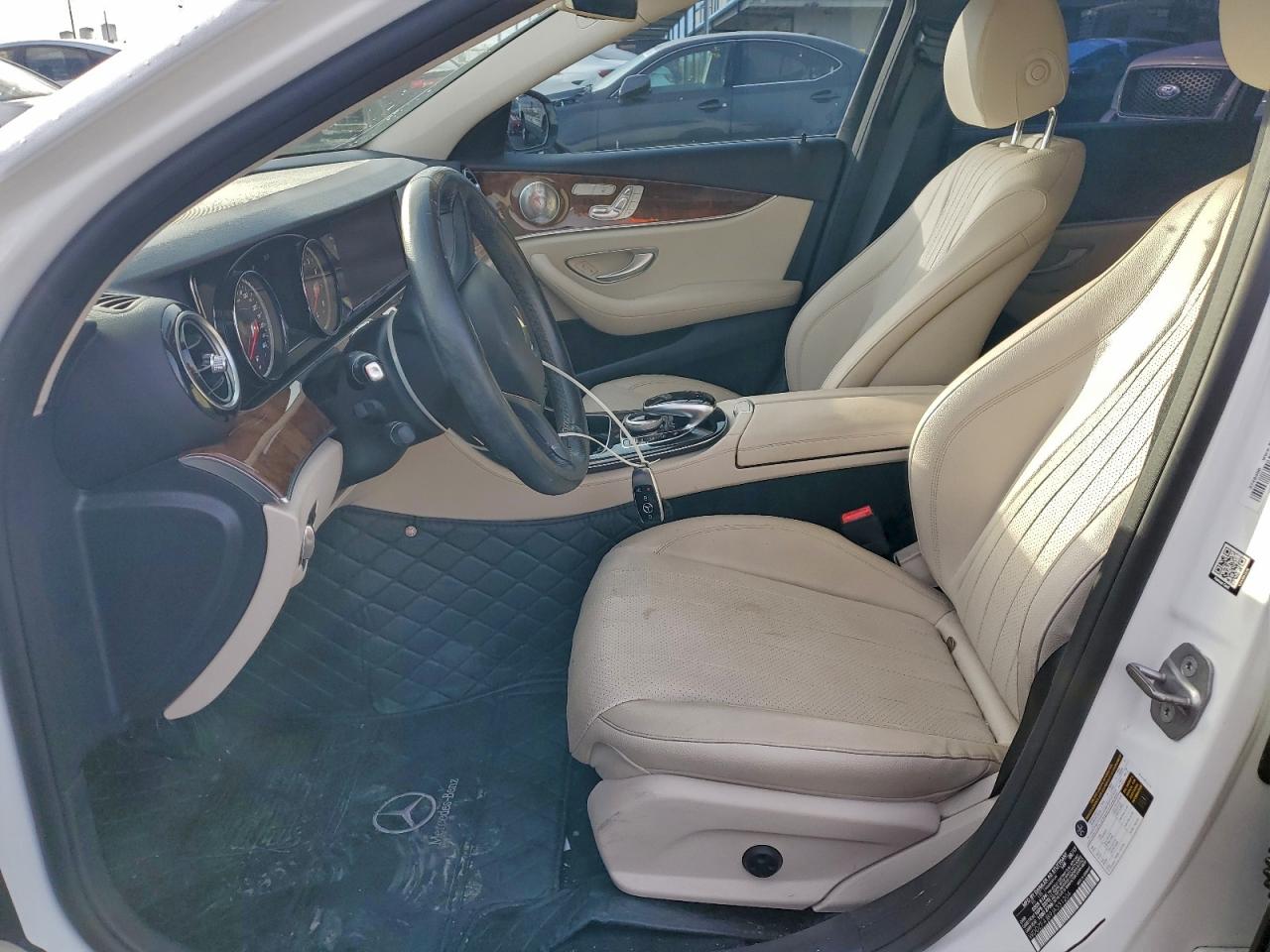 2018 MERCEDES-BENZ E 300 photo 7