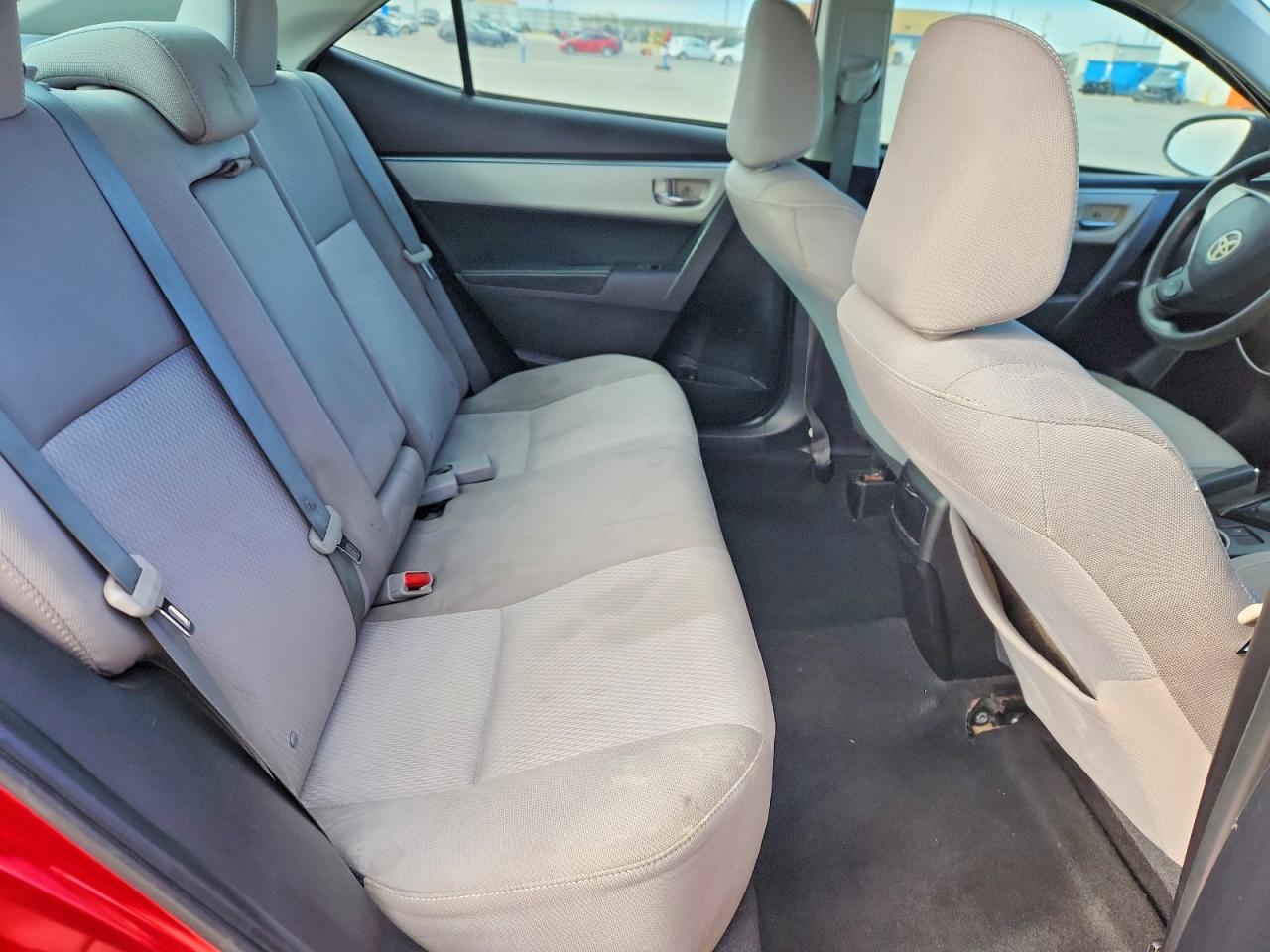 2015 TOYOTA COROLLA L photo 10
