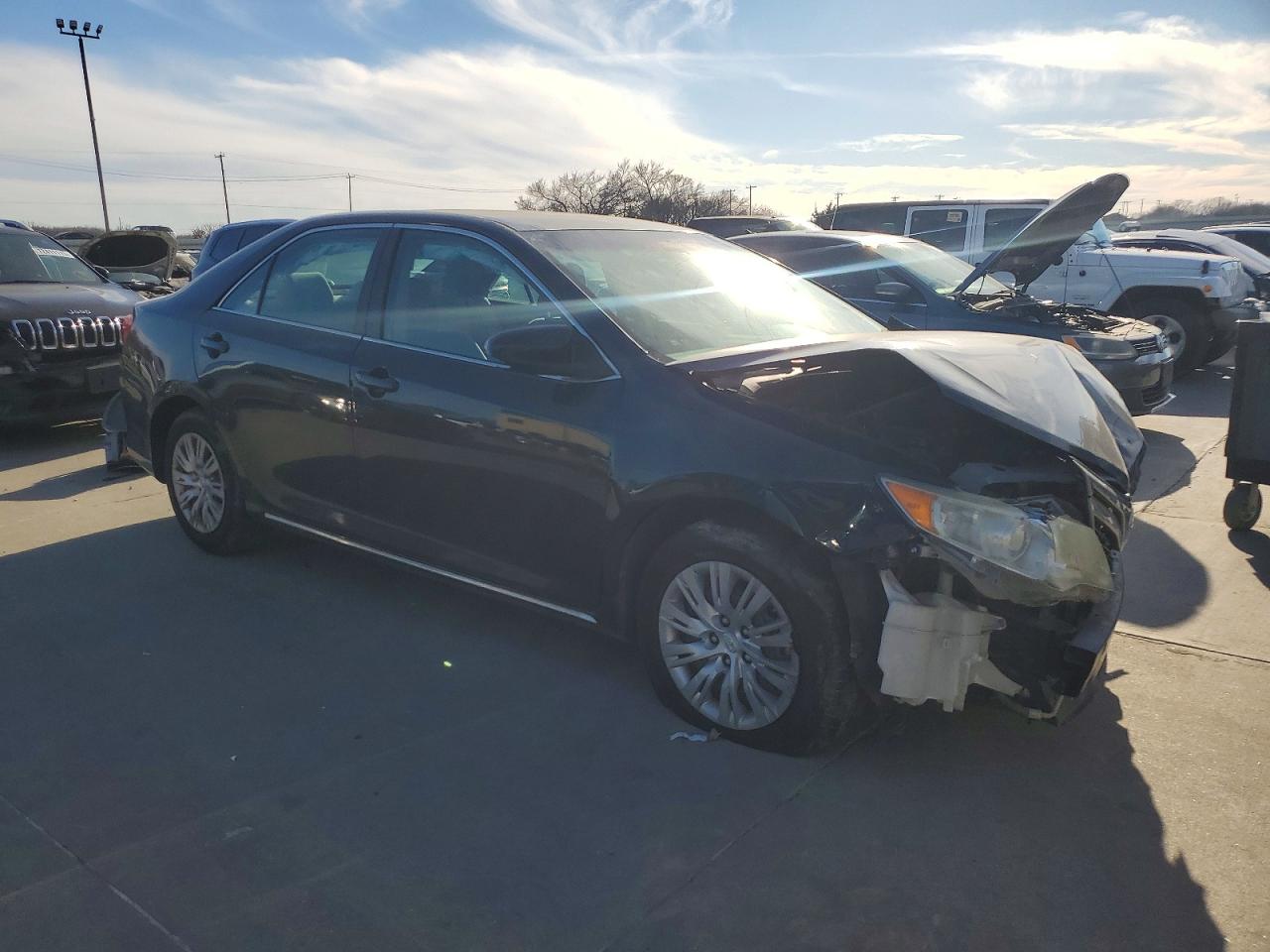 2013 TOYOTA CAMRY L photo 4