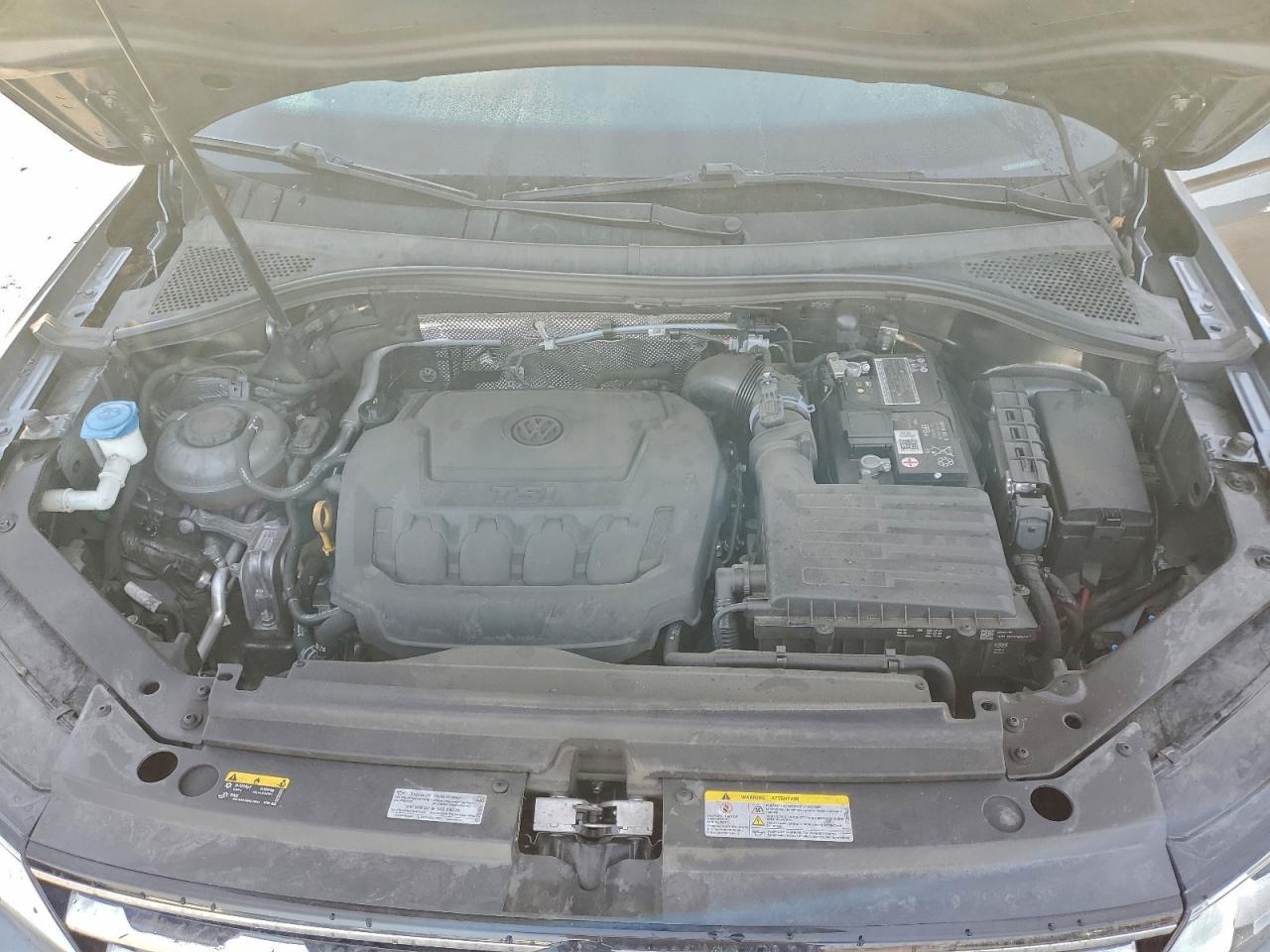2021 VOLKSWAGEN TIGUAN SE photo 12