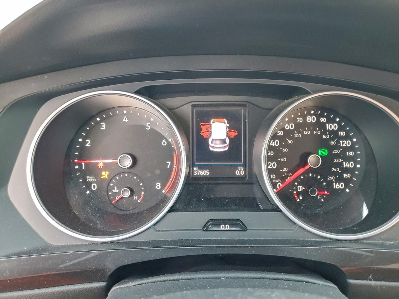 2021 VOLKSWAGEN TIGUAN SE photo 9