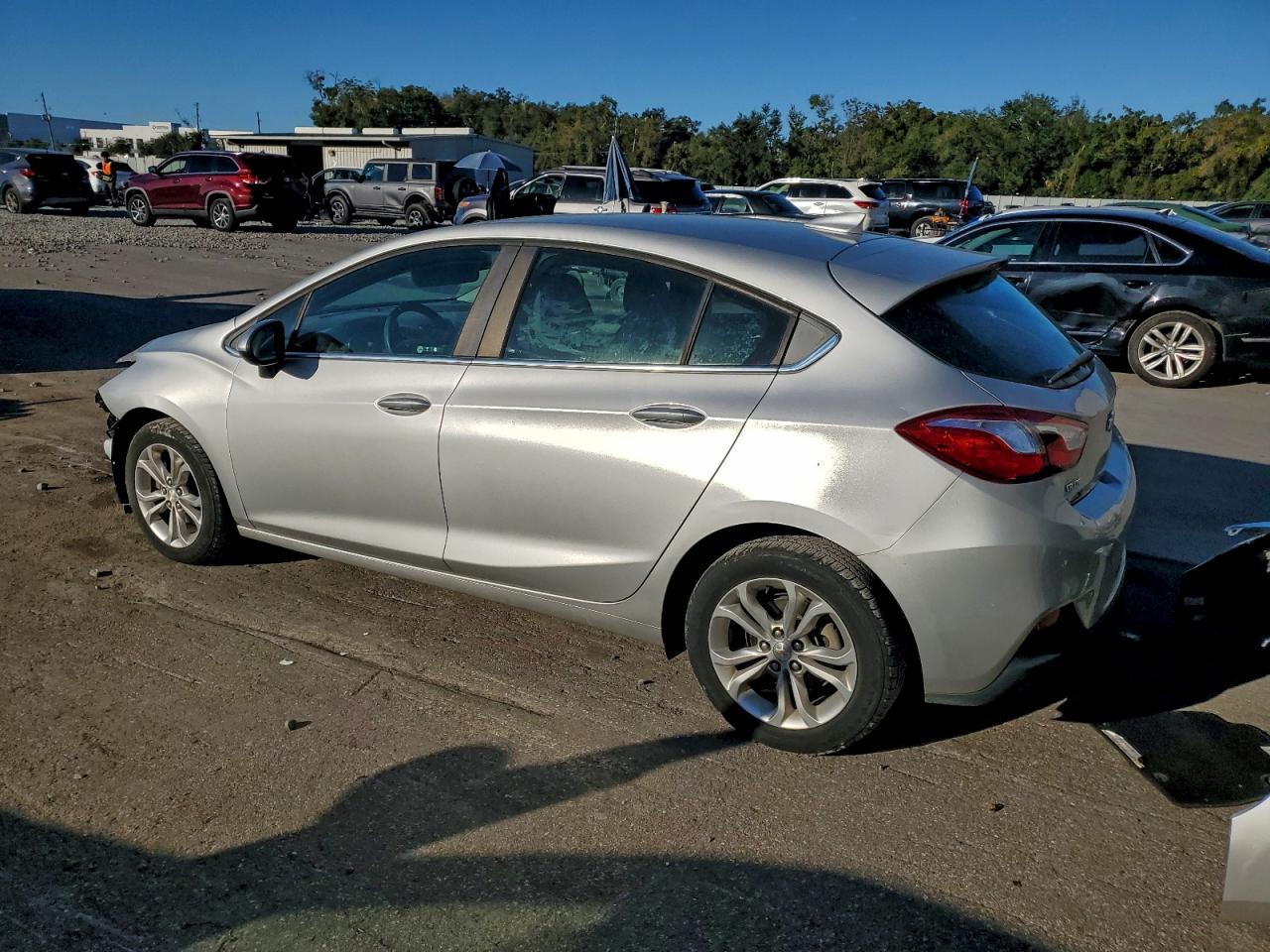2019 CHEVROLET CRUZE LT photo 3