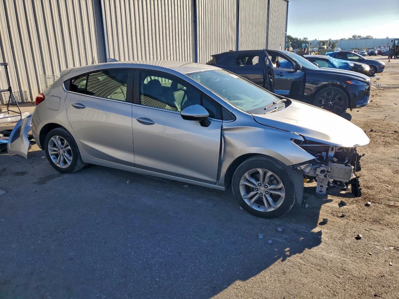 2019 CHEVROLET CRUZE LT photo 7