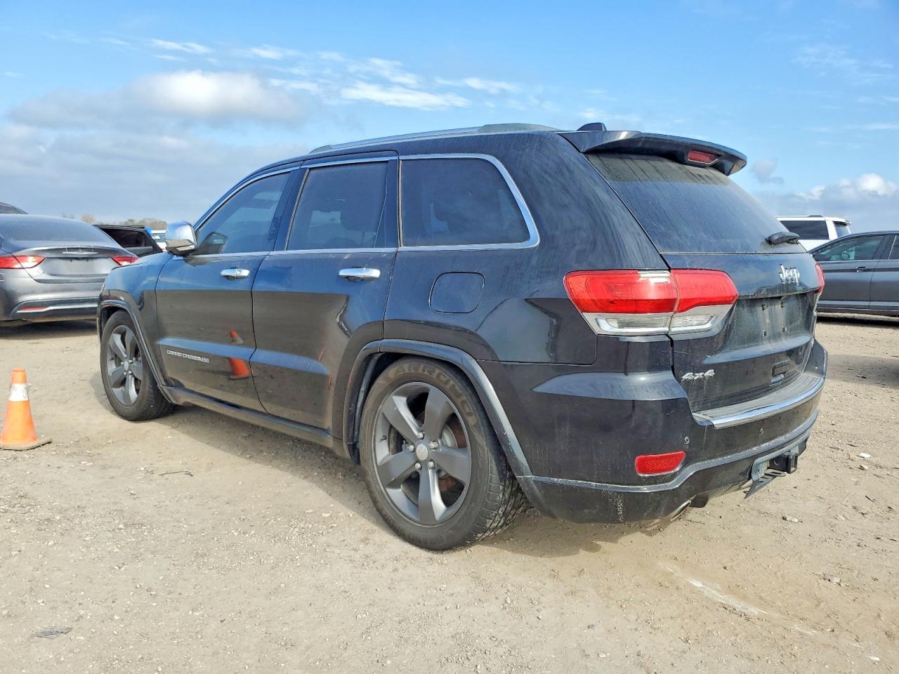 2014 JEEP GRAND CHEROKEE OVERLAND photo 2