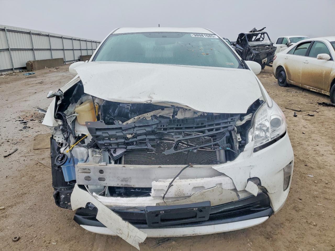 2013 TOYOTA PRIUS photo 5