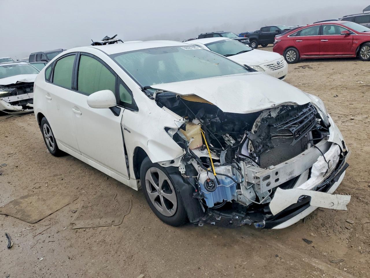 2013 TOYOTA PRIUS photo 4