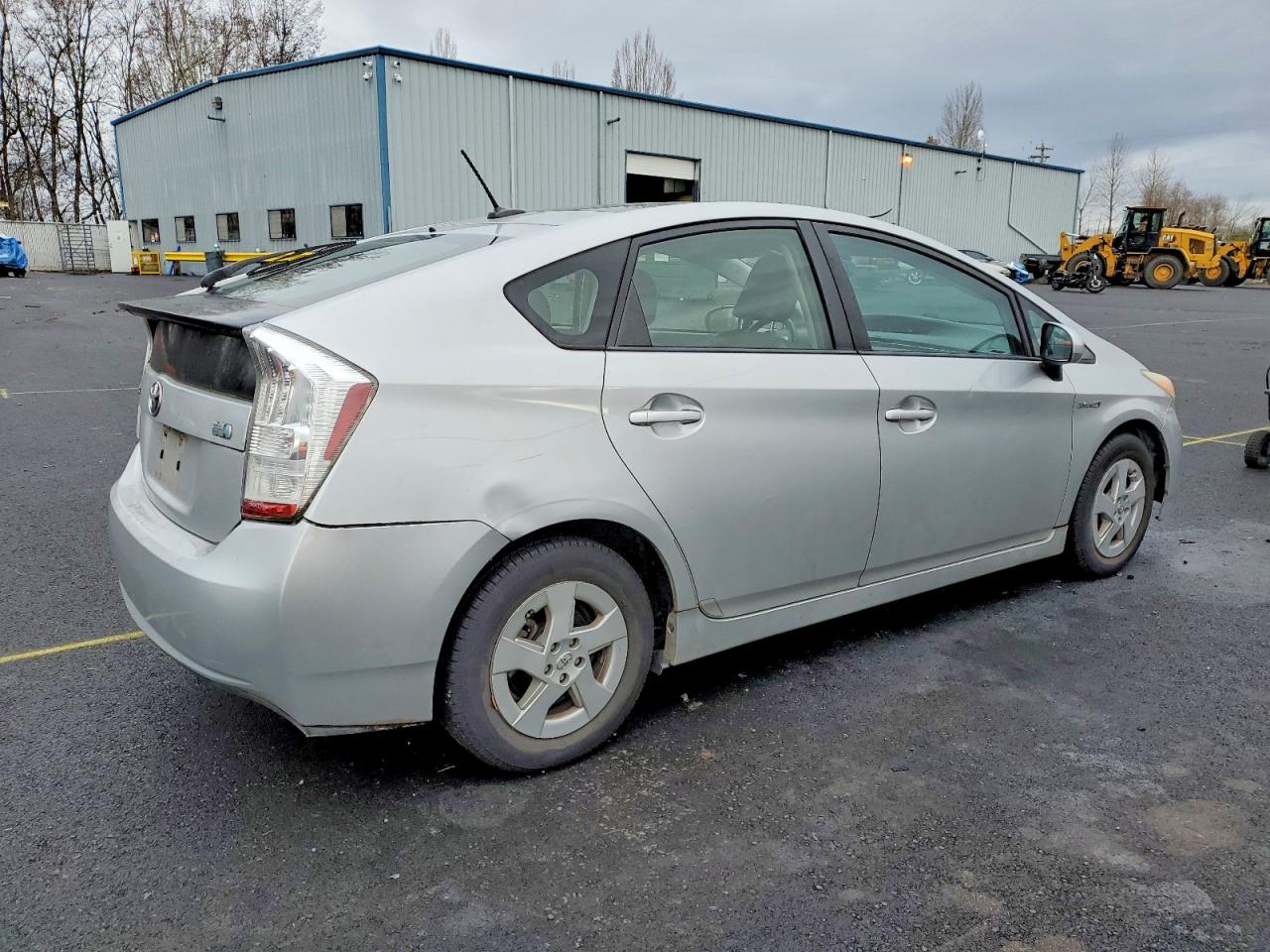2010 TOYOTA PRIUS photo 3